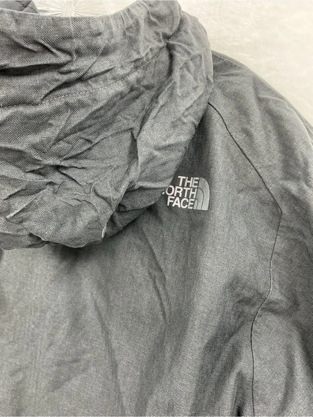 The North Face Men's Black Hooded Puffer Coat 1208
